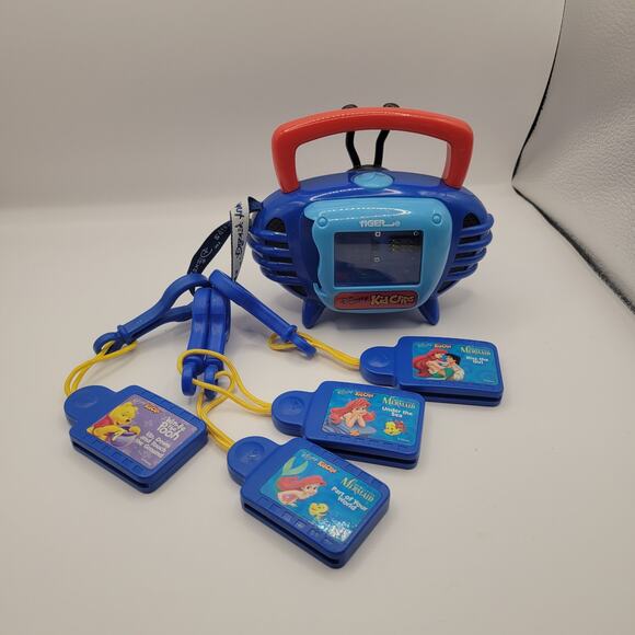 Lot Of Tiger Electronics Disney Kid Clips Boombox Pooh Little Mermaid VTG 2002 - Picture 1 of 5